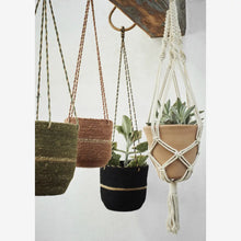 Load image into Gallery viewer, Hanging seagrass basket - Black
