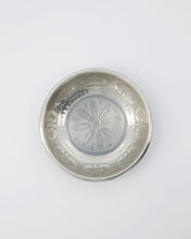 Load image into Gallery viewer, Tray, Tura, Antique silver
